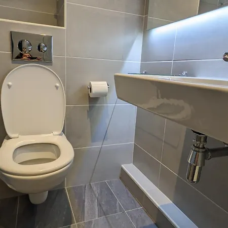 Destiny Student - Parkgate (Adults Only) Apartment Dublin Exterior photo